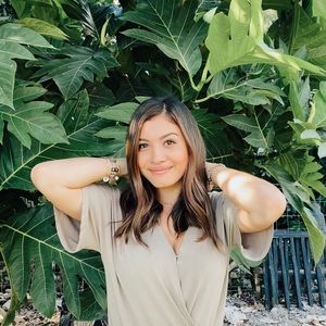 Meet Your Posher, Hiwa